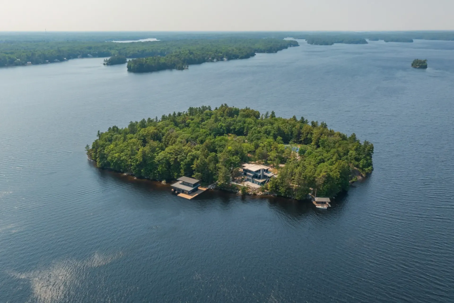 Lakeside Construction Management, Ontario lakefront build